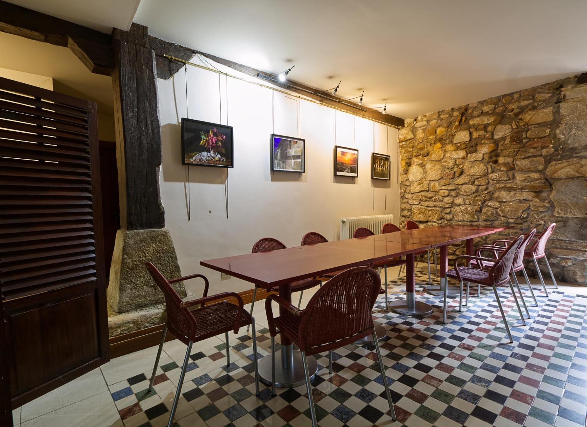 Hotel Konbenio Amorebieta-Etxano Exterior photo